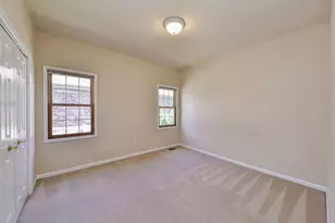 4N382 Mark Twain St, Saint Charles, IL 60175 - Photo 10