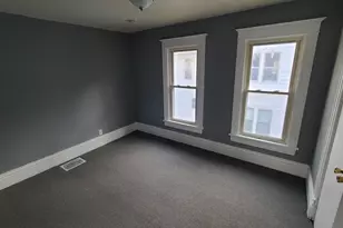 121 N May St, Aurora, IL 60506 - Photo 20