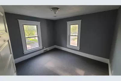 121 N May Street, Aurora, IL 60506 - Photo 18