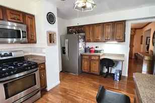 709 Garfield Ave, Libertyville, IL 60048 - Photo 14