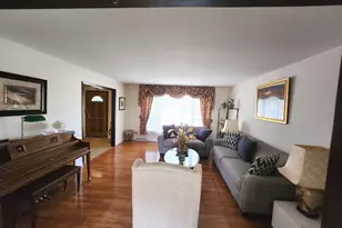 709 Garfield Ave, Libertyville, IL 60048 - Photo 8