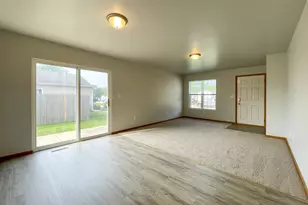 919 Colorado St, Marseilles, IL 61341 - Photo 4