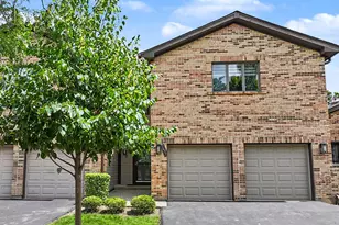 1697 Pebble Beach Dr, Hoffman Estates, IL 60169 - Photo 1