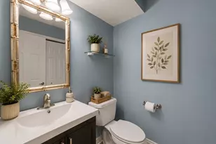 1697 Pebble Beach Dr, Hoffman Estates, IL 60169 - Photo 12