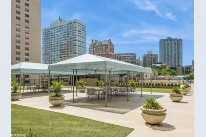 655 W Irving Park Road #5411, Chicago, IL 60613 - Photo 22