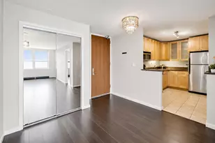 655 W Irving Park Rd, Chicago, IL 60613 - Photo 8