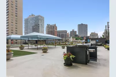 655 W Irving Park Road #5411, Chicago, IL 60613 - Photo 20