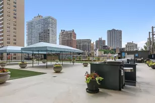 655 W Irving Park Rd, Chicago, IL 60613 - Photo 20