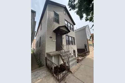 3327 S Lituanica Avenue, Chicago, IL 60608 - Photo 2