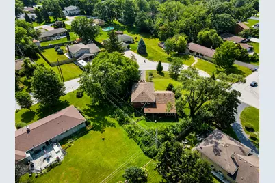 9240 S 86th Court, Hickory Hills, IL 60457 - Photo 22