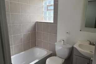 2822 W Flournoy St, Chicago, IL 60612 - Photo 10