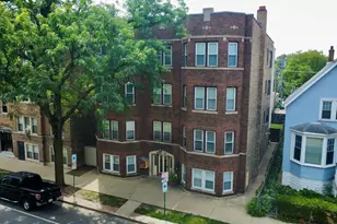 309 W Harrison St, Oak Park, IL 60304 - Photo 2