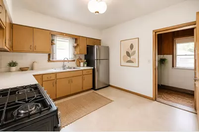 11514 S Yale Avenue, Chicago, IL 60628 - Photo 4