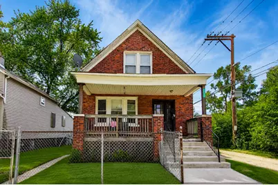 11514 S Yale Avenue, Chicago, IL 60628 - Photo 1