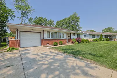 521 Edgewood Lane, Elk Grove Village, IL 60007 - Photo 2