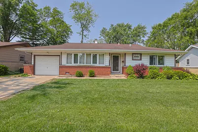 521 Edgewood Lane, Elk Grove Village, IL 60007 - Photo 1