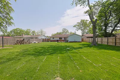 521 Edgewood Lane, Elk Grove Village, IL 60007 - Photo 24