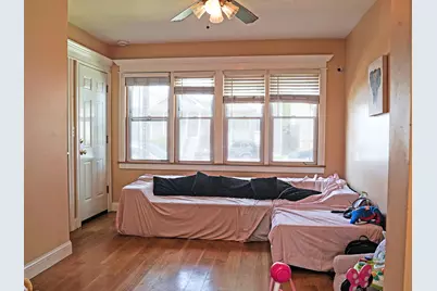 637 W 46th Place, Chicago, IL 60609 - Photo 2