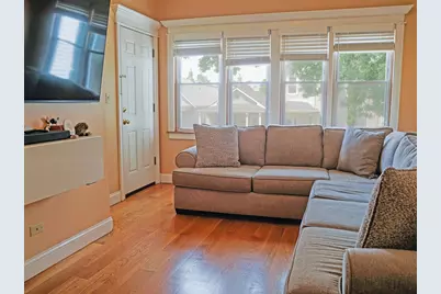 637 W 46th Place, Chicago, IL 60609 - Photo 6