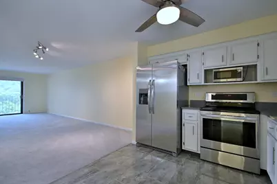 6221 N Niagara Avenue #506, Chicago, IL 60631 - Photo 16