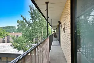 6221 N Niagara Ave, Chicago, IL 60631 - Photo 24