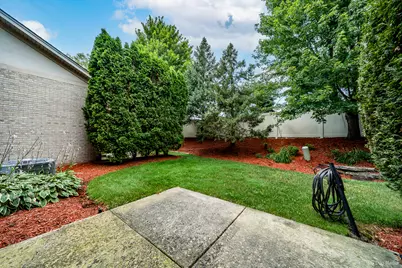 11100 Karen Drive, Orland Park, IL 60467 - Photo 26