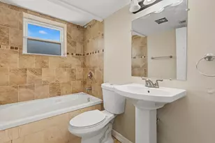 2826 186th St, Lansing, IL 60438 - Photo 2