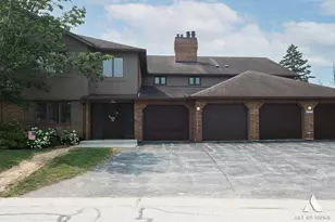 7843 W Arquilla Dr, Palos Heights, IL 60463 - Photo 1
