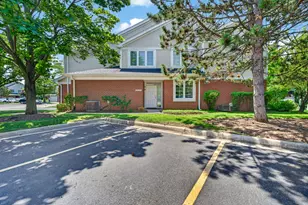 7410 Lincoln Ave, Skokie, IL 60076 - Photo 2