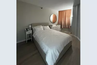 400 N La Salle Drive #2209, Chicago, IL 60654 - Photo 6