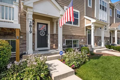 3819 Honeysuckle Lane, Elgin, IL 60124 - Photo 2