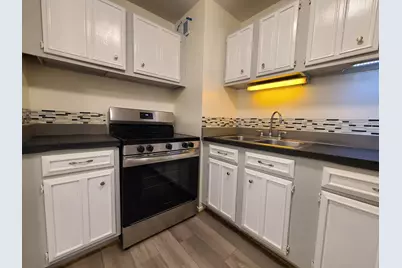 4343 N Clarendon Avenue #1012, Chicago, IL 60613 - Photo 6