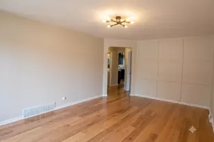 7520 W Carmen Ave, Harwood Heights, IL 60706 - Photo 4