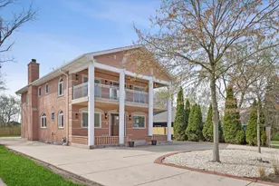 9807 W 57th St, Countryside, IL 60525 - Photo 1