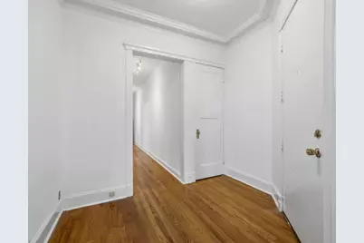 1227 E Hyde Park Boulevard #2, Chicago, IL 60615 - Photo 8