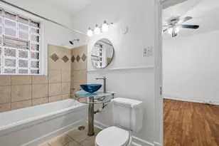 1227 E Hyde Park Blvd, Chicago, IL 60615 - Photo 10