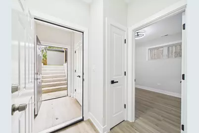 6624 S Champlain Avenue #B, Chicago, IL 60637 - Photo 16