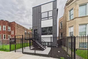 6624 S Champlain Ave, Chicago, IL 60637 - Photo 1