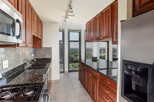 6700 S South Shore Dr, Chicago, IL 60649 - Photo 18