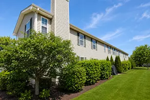 1214 Orleans Dr, Mundelein, IL 60060 - Photo 12