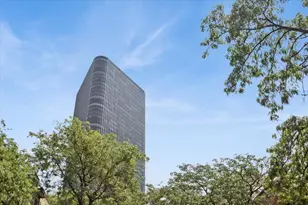 5415 N Sheridan Rd, Chicago, IL 60640 - Photo 2