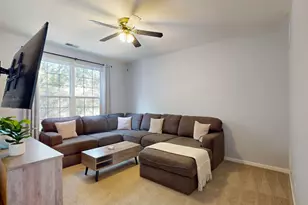 31678 TallGrass Ct, Lakemoor, IL 60051 - Photo 4