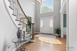 5572 Chancery Rd, Gurnee, IL 60031 - Photo 2