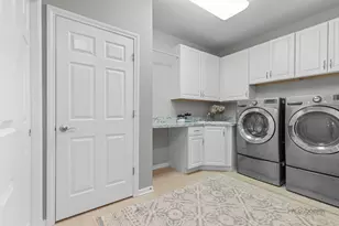 5572 Chancery Rd, Gurnee, IL 60031 - Photo 18