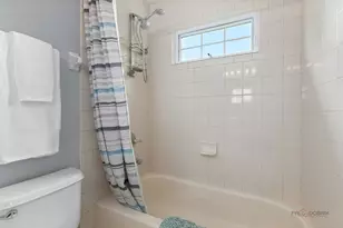5572 Chancery Rd, Gurnee, IL 60031 - Photo 32