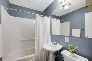 319 Sauganash St, Park Forest, IL 60466 - Photo 8