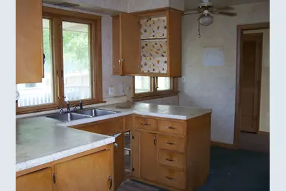 2046 Deep Cut Road, Woodstock, IL 60098 - Photo 8