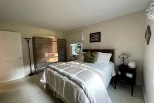 1233 Allison Ln, Schaumburg, IL 60194 - Photo 12