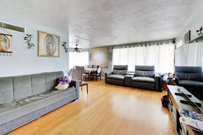 6018 N Campbell Avenue, Chicago, IL 60659 - Photo 2