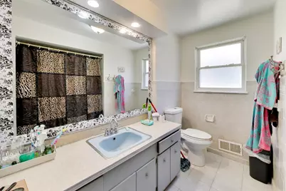 6018 N Campbell Avenue, Chicago, IL 60659 - Photo 14